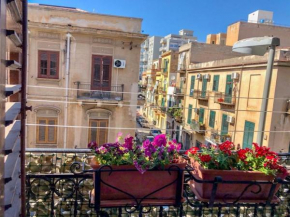 Via Aurispa 60 Palermo